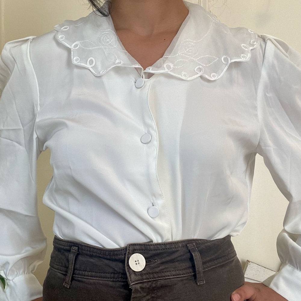 Vintage Gorgeous Romantic Minimalist Fall Vintage Blouse - Picture 1 of 5